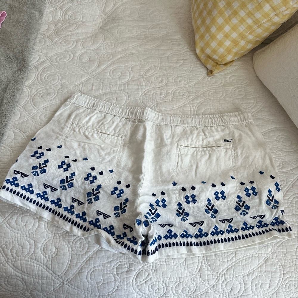 Vineyard vines linen shorts